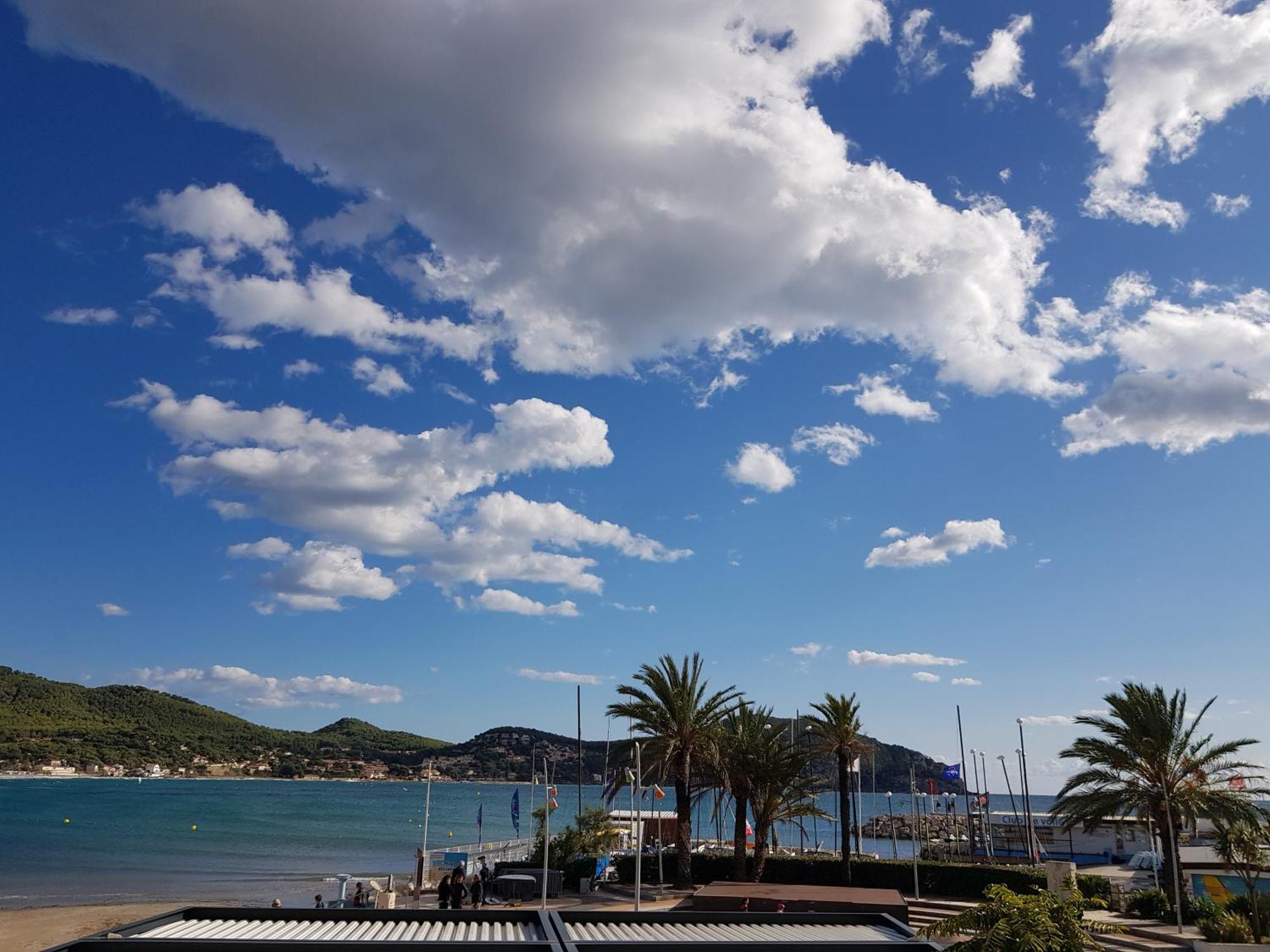 Les Pieds Dans L'Eau Daire Saint-Cyr-sur-Mer Dış mekan fotoğraf